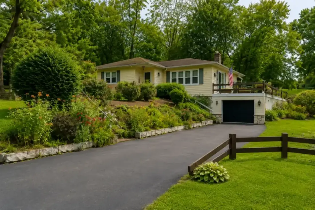 The Spring Hollow House — Men's Only Substance Use recovery house in Phoenixville, PA